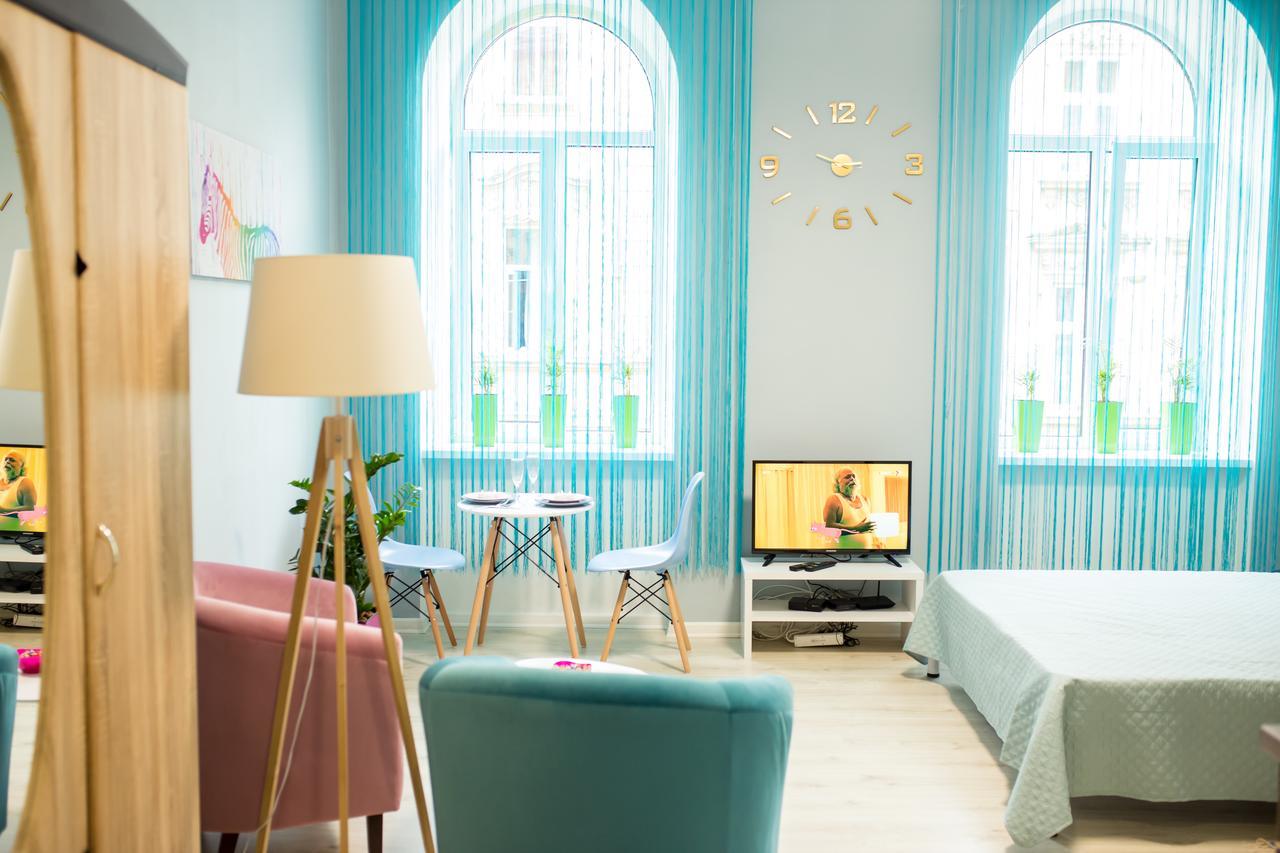 Romantic Apartment In The Center Of Old Lviv Ngoại thất bức ảnh